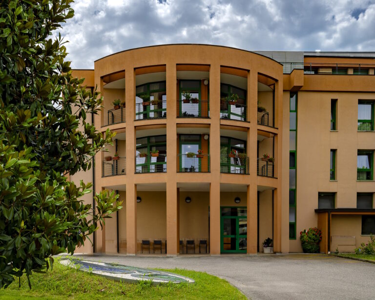Fronte della sede della casa di riposo di Noventa Padovana